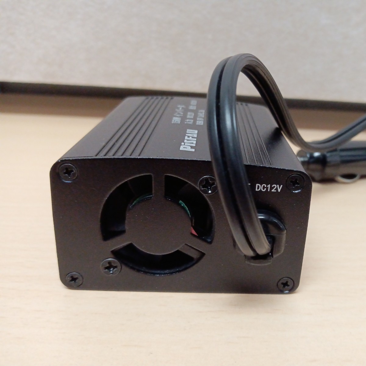 y012603r 150W カーインバーター コンバーター DC12VをAC110Vに交換 車載 USB 給電2口 コンセント電源 車内充電器 インバーター_画像8