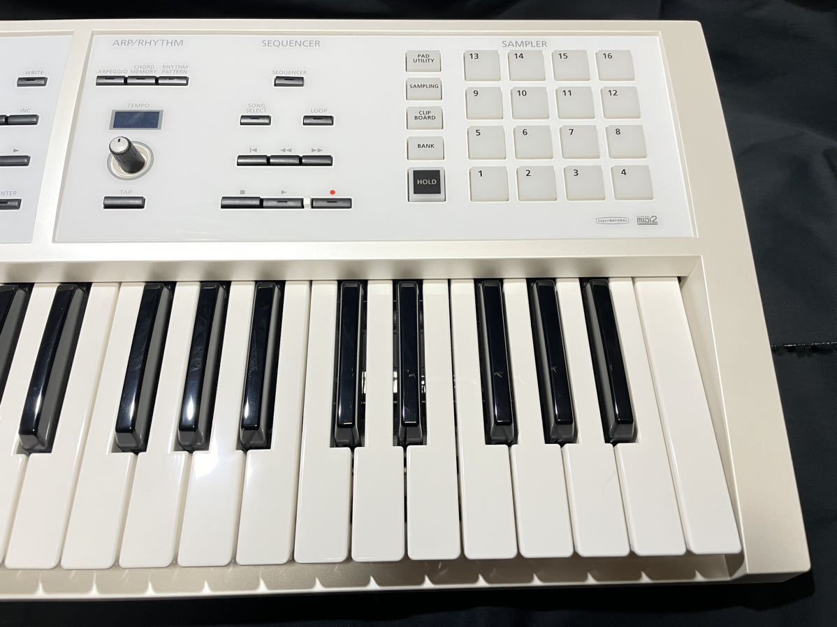 超美品 Roland ローランド キーボード FA06 シンセサイザー 61鍵盤 鍵盤楽器 ケース付き_画像4