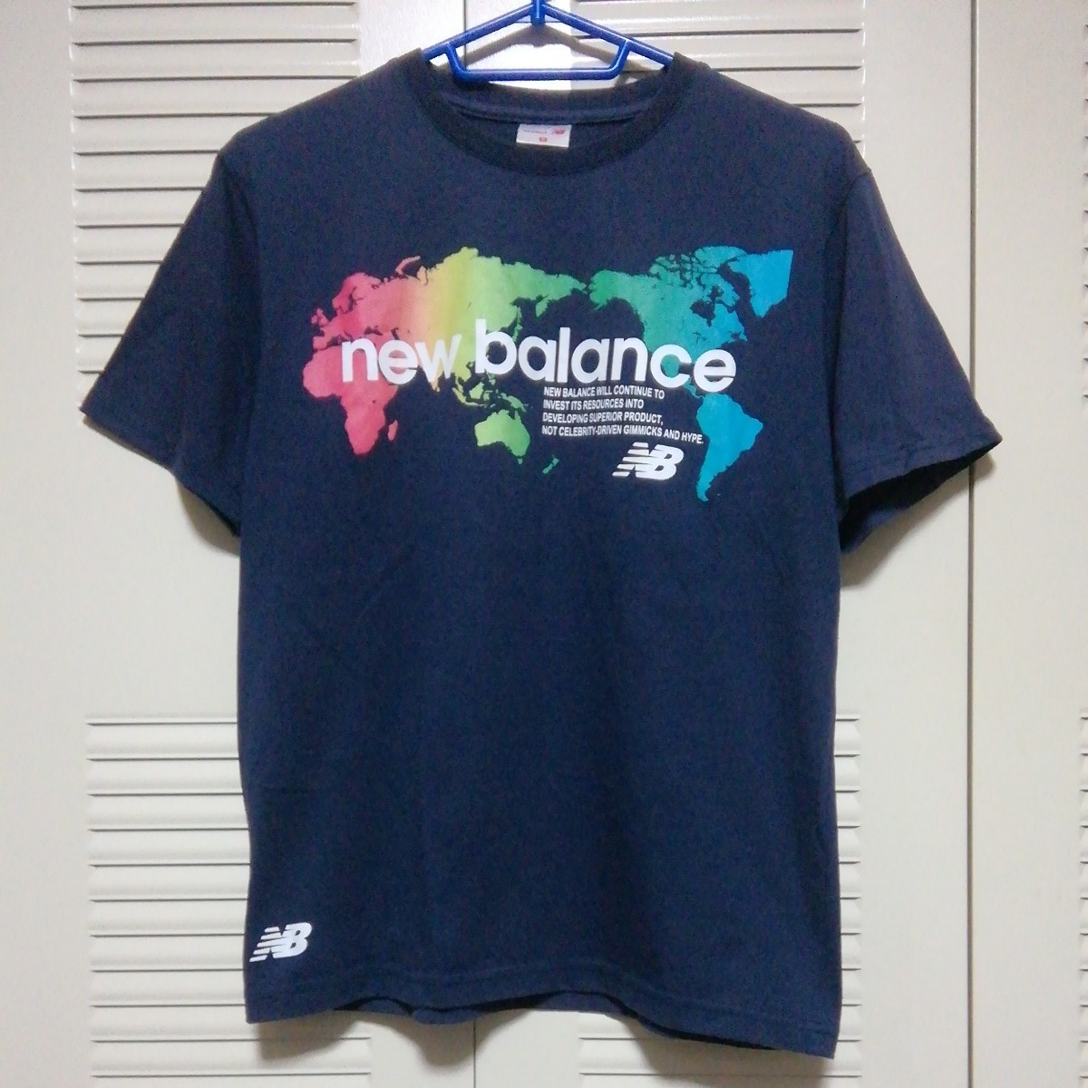 ★【古着】new balance(ニューバランス) 半袖 Tシャツ Mサイズ 紺(ネイビー) プリントの画像1