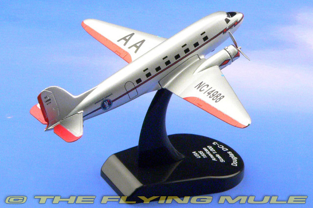 世界の航空機 100年物語 1/200 ダグラス DC-3 C-47 スカイトレイン ／ ユンカース Ju52/3m 1/144 より小 「WW2 米英・ドイツの主力輸送機」_画像4