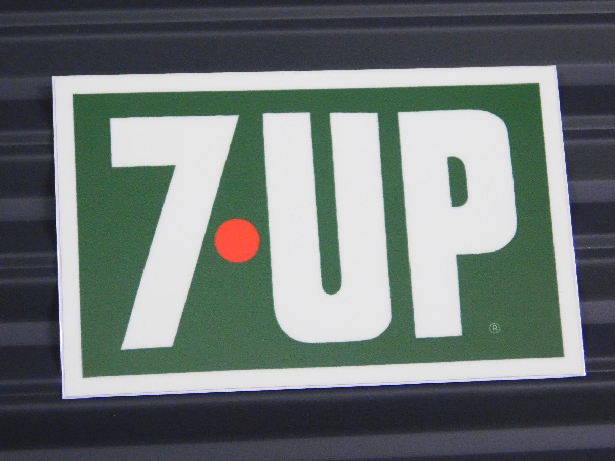 【７ＵＰ・セブンアップ】※《ロゴステッカー／サイズ55×86mm》　６９～７５年代ロゴ　アメリカン雑貨　ドリンク　ステッカー_画像2