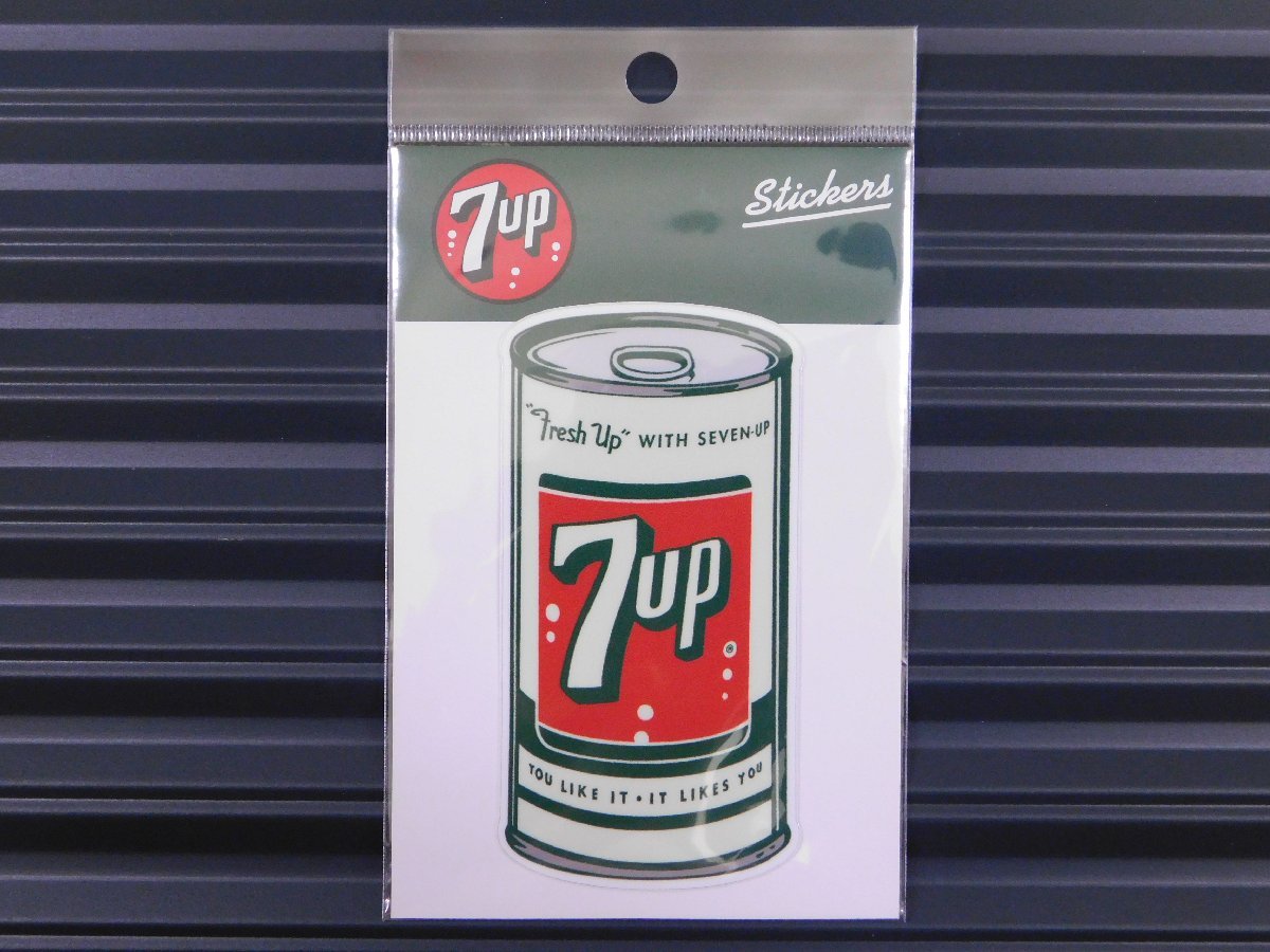 【７ＵＰ・セブンアップ】※《缶型ステッカー／サイズ55×86mm》　３９～６９年代ロゴ　アメリカン雑貨　ドリンク　ステッカー_画像3