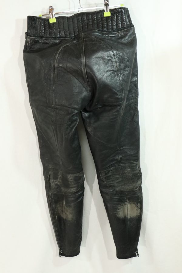 【Used】(100円スタート) DAINESE ダイネーゼ ライディングパンツ レザーパンツ 本格バイク パット入り ブラック 48 ■ET24A0215_画像4