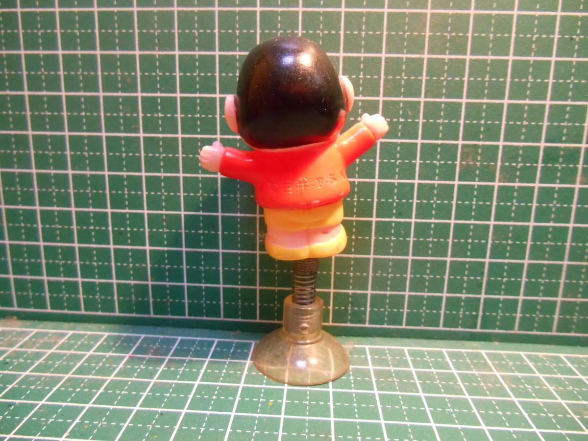 当時物 レア クレヨンしんちゃん 吸盤＋バネ付き 指人形（ソフビ）サイズ ミニフィギュア ガチャ ブックなしの画像2