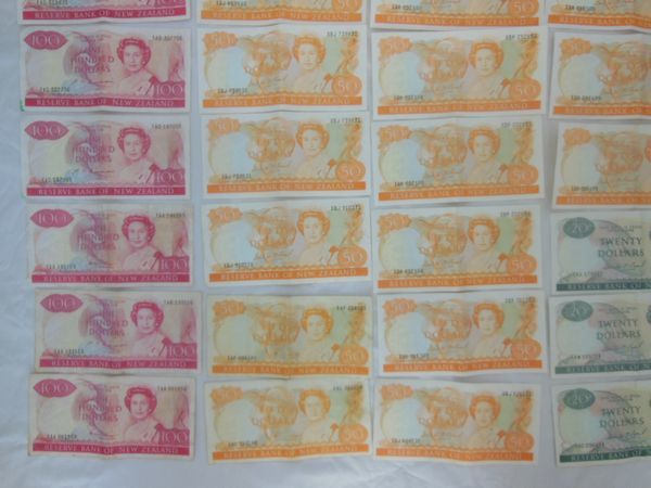 ニュージーランド旧紙幣　NZD 2453NZ$分 計44枚New Zealanddollar ニュージーランド旧ドル　NEW ZEALAND海外旧紙幣 外国旧紙幣お安くどうぞ_画像4