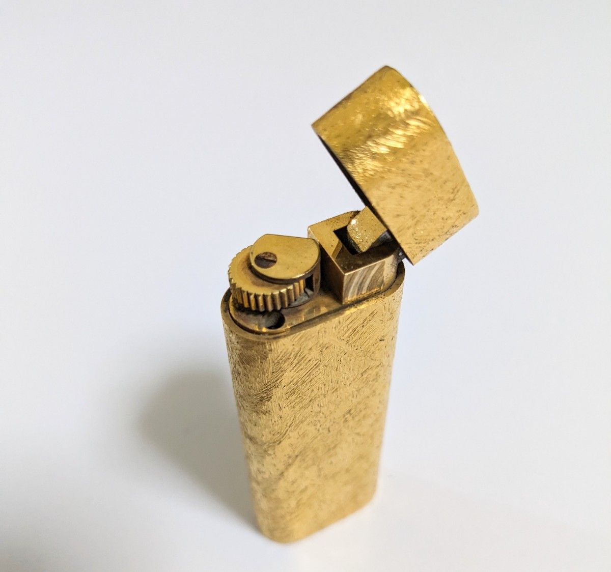 カルティエ　Cartier　ガスライター　オーバル型　ゴールド　喫煙具