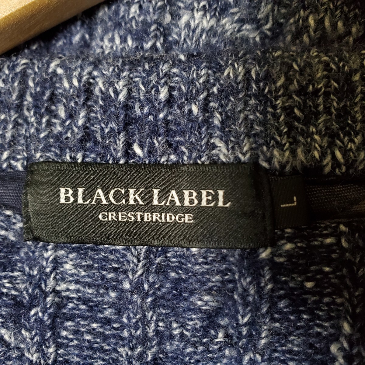 BLACK LABEL CRESTBRIDGE/ブラックレーベルクレストブリッジ L ロゴパッチ メランジ ケーブル織りウールニットセーター ネイビーブルー _画像4