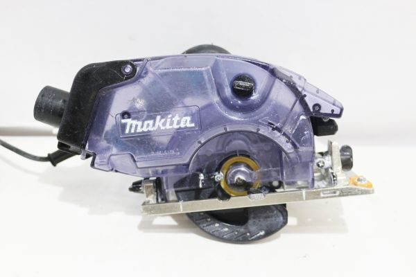 H713H 098 Makita マキタ 125mm 防じん丸のこ KS5100F 本体のみ 現状品 ジャンク_画像2