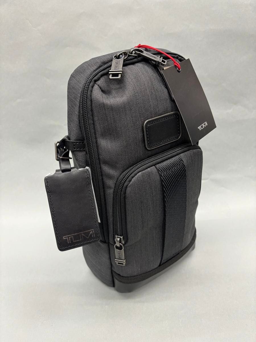 新品未使用】TUMIボディーバッグ2223402CHRO Higgings Slinger 新品未使用】TUMIボディーバッグ2223402CHRO Higgings Slinger