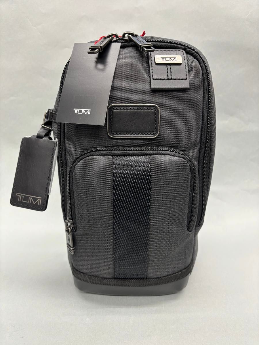 新品未使用】TUMIボディーバッグ2223402CHRO Higgings Slinger 新品未使用】TUMIボディーバッグ2223402CHRO Higgings Slinger