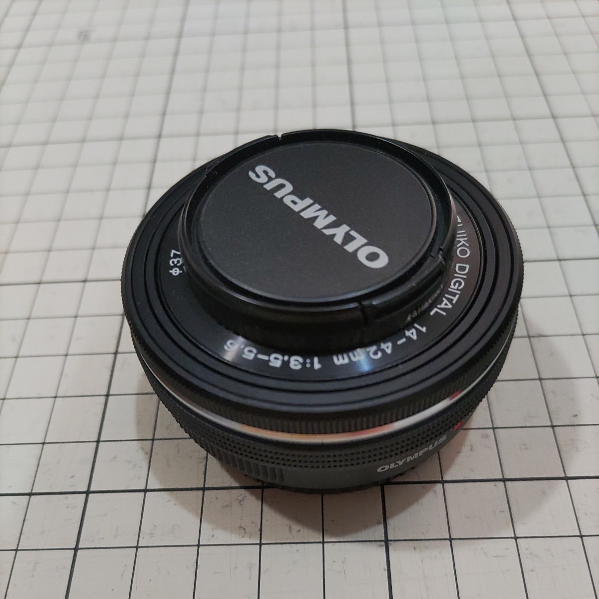 【中古品】M.ZUIKO DIGITAL ED 14-42mm F3.5-5.6 EZ OLYMPUS 交換レンズ 標準パンケーキズーム マイクロフォーサーズ　一度のみ短時間使用_画像2