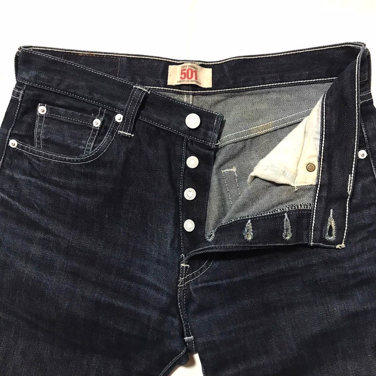 漢のオシャレ 濃紺 Levi’s 501R W30 ストレート メンズ ジーパン デニム フラップポケット 紙パッチ ジーパン ビンテージの画像5