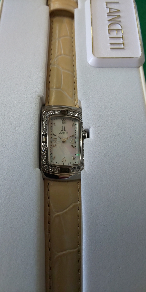 特価ランチェッテイーレデイースLT-16504アナログクオーツ時計飾り石にスモーキークオーツ使用_画像1