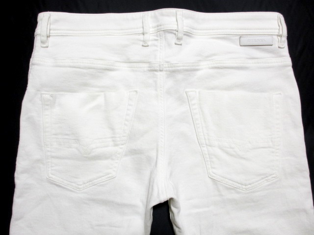即決 美品 純白新型NEWジョグジーンズ DIESEL KROOLEY-T ディーゼル クルーリー W34実94 ストレッチ スリムスキニー ホワイトデニム メンズ_純白カラーがスタイリッシュなジーンズ