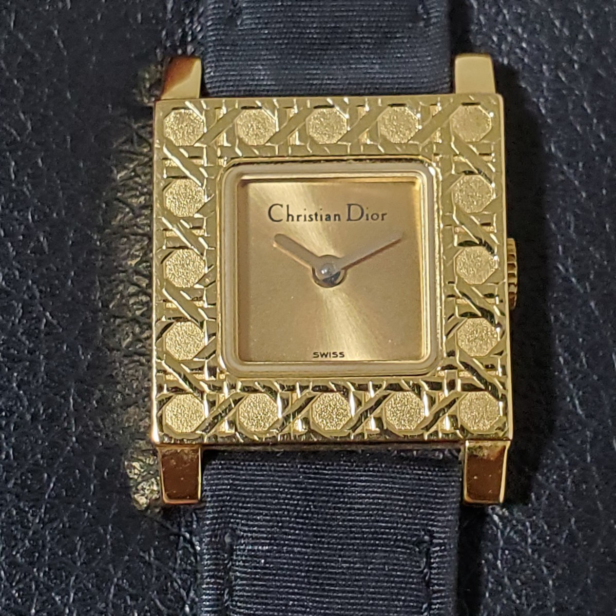 1円～Christian Dior クリスチャンディオール レディース腕時計 Quartz クォーツ ゴールド文字盤 スクエア D60159 パリジェンヌ 760