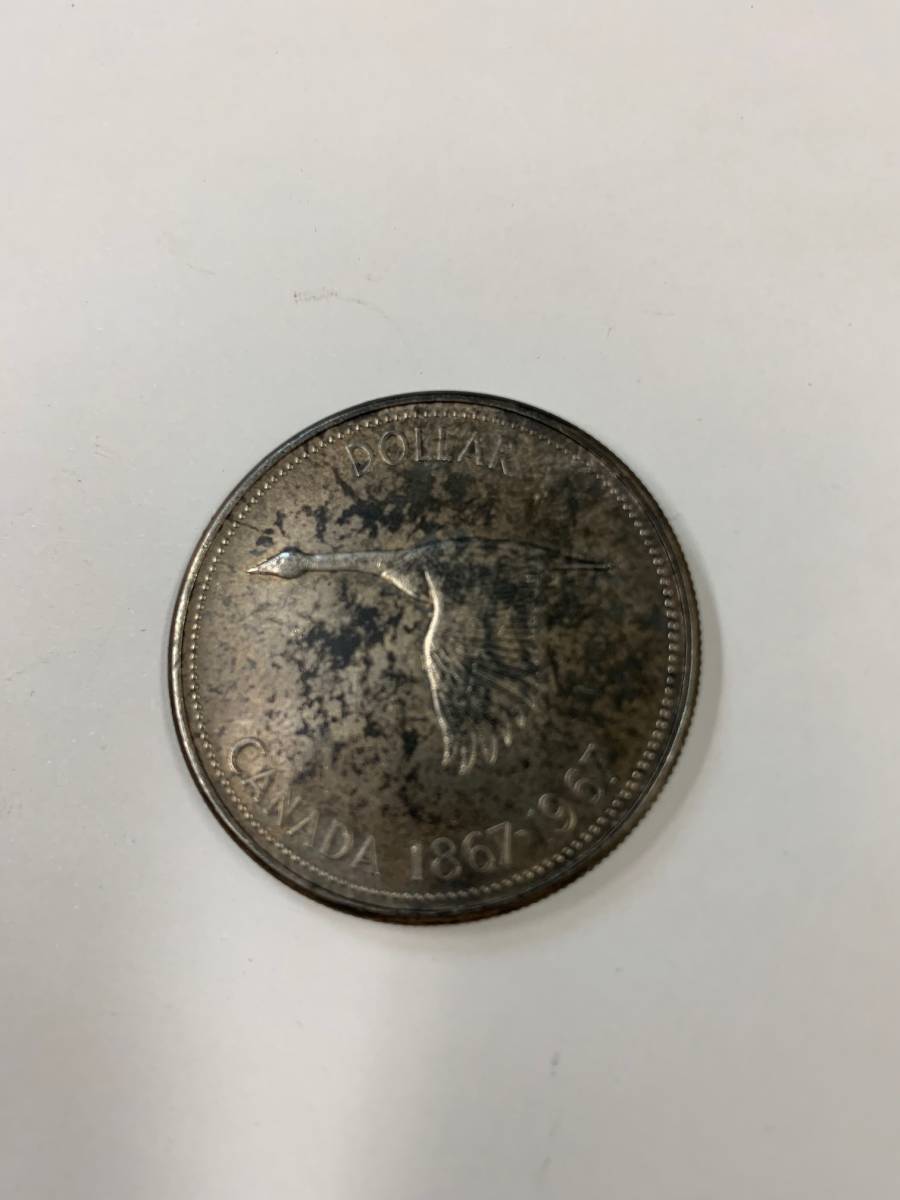 （32769）カナダ　1ドル銀貨　1867-1967　約23.2g　コレクション_画像1