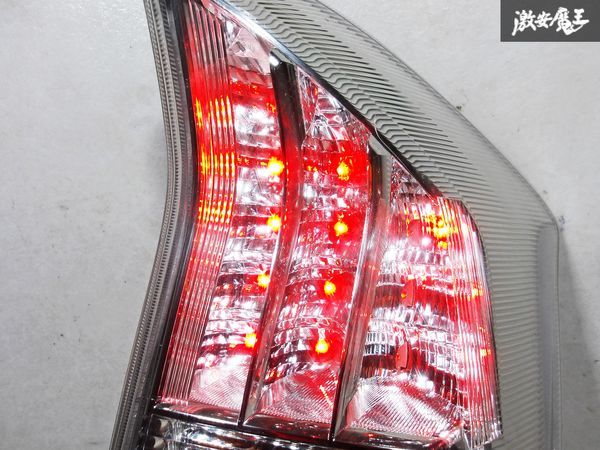 即納 点灯OK！ トヨタ 純正 ZVW30 30 プリウス 前期 LED テール テールライト テールランプ 右 右側 運転席 STANLEY 47-37_画像8