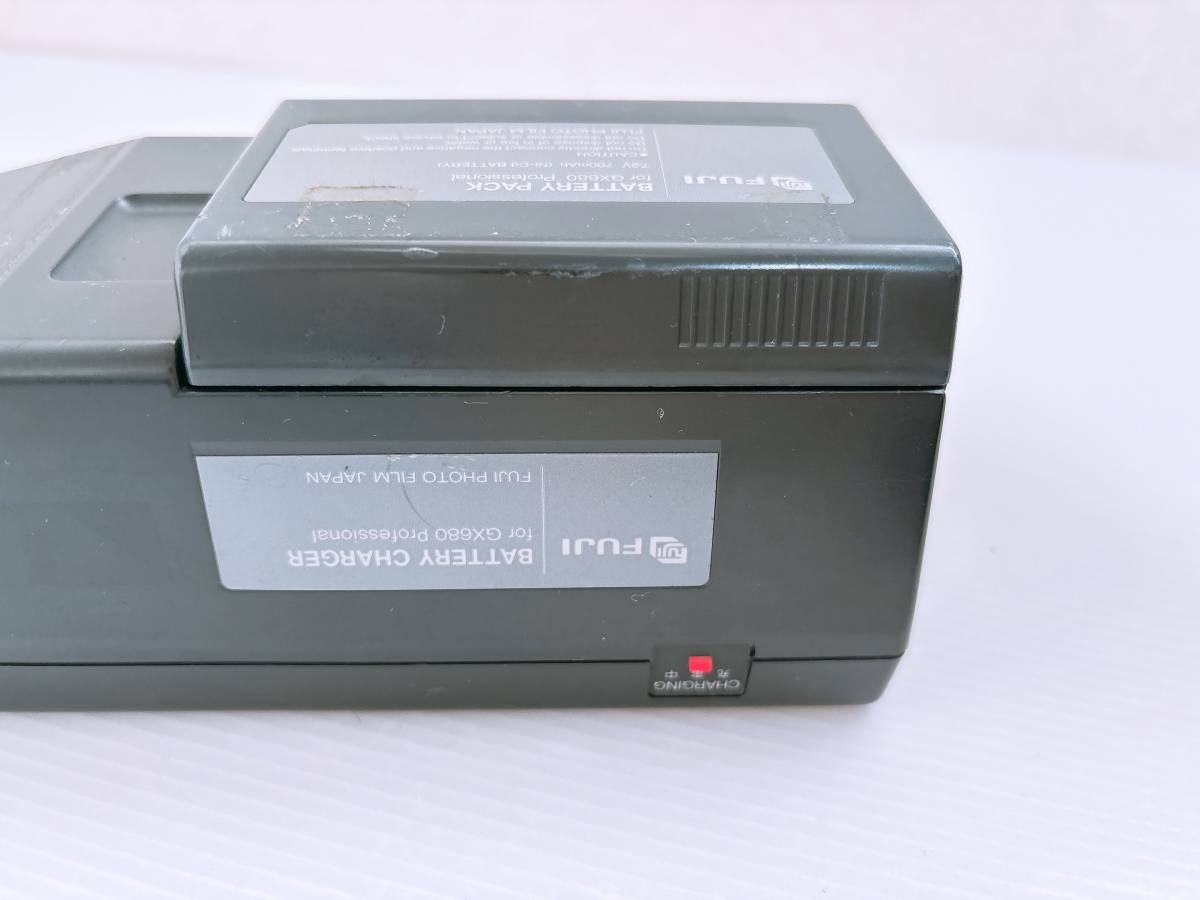 Fuji Battery Charger for Fuji GX680 富士 フジ バッテリーチャージャー 充電器 電池パック2個付き_画像6