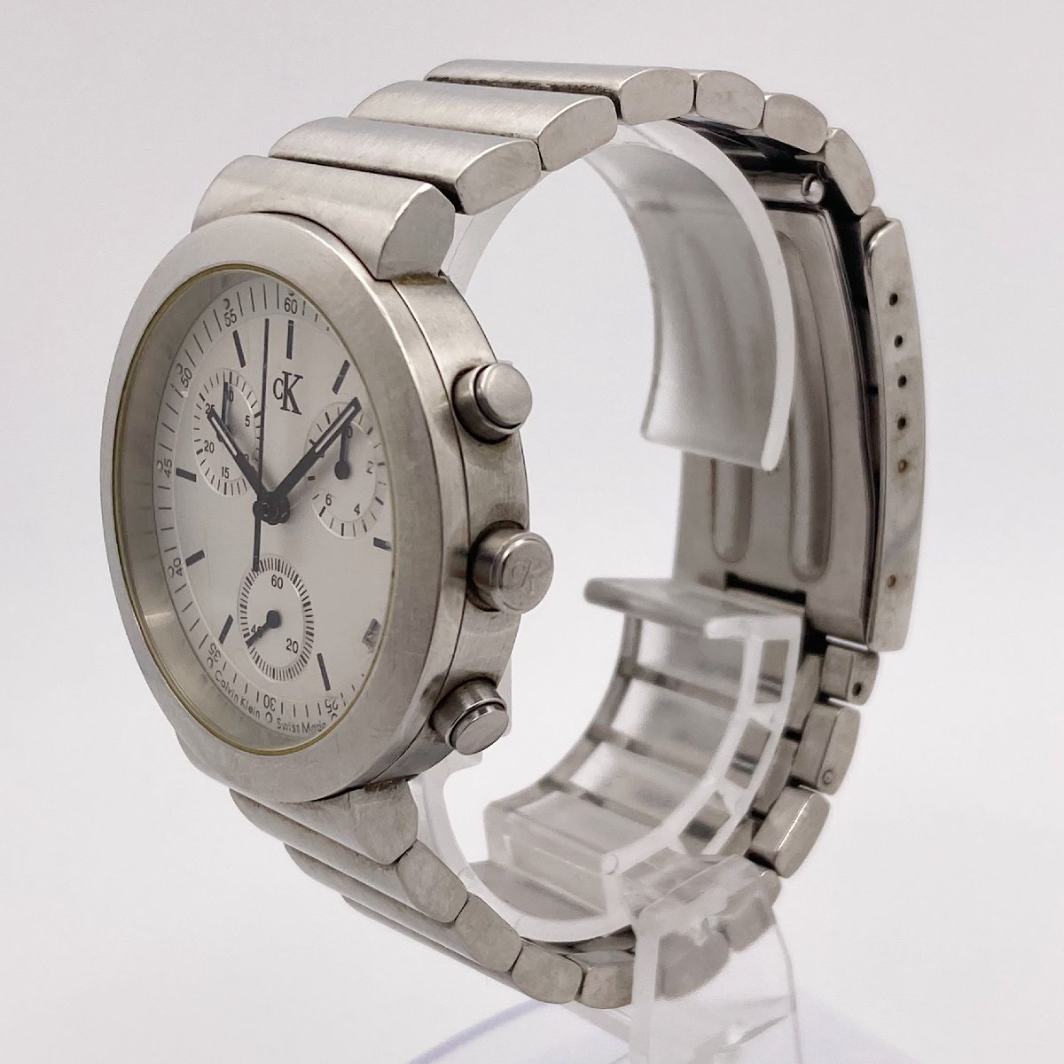 カルバンクライン K2171シルバーカラー文字盤 デイト クロノグラフ クォーツ メンズ腕時計 ジャンク 1-33-A_画像2