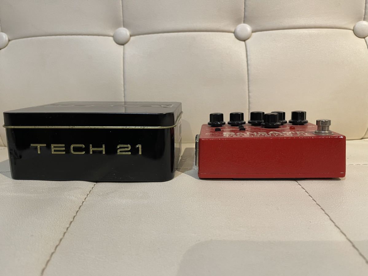 【激レア/限定/美品】 TECH21 SansAmp BASS DRIVER DI Vermillion_画像3