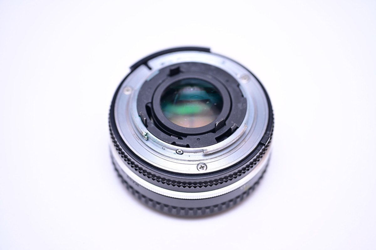 Nikon AI-S NIKKOR 50mm F1.8 Fマウント ニコン 標準単焦点レンズ パンケーキ_画像2