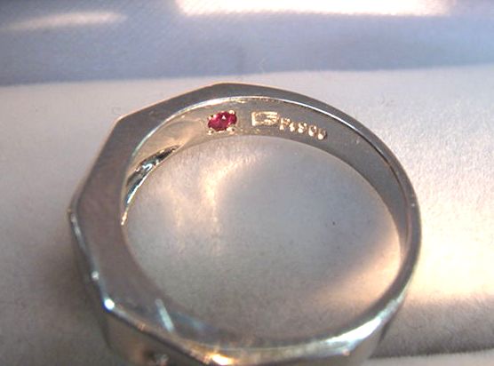 【ピンキー】【４号】【SEIKO】【結婚指輪】Ｐｔ900・3.9ｇ：ダイヤ・ルビー：消費税＆送料込み_画像3