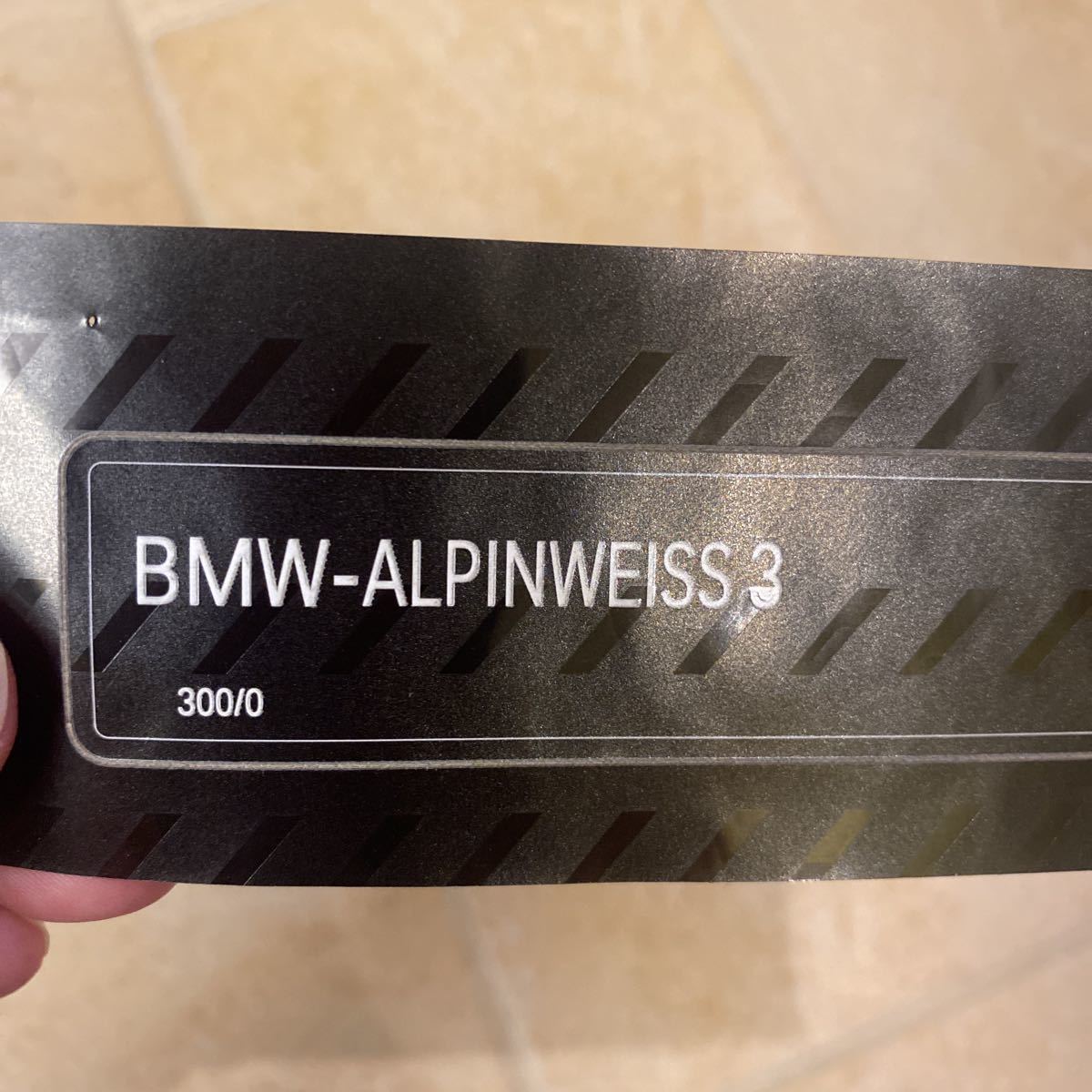 新品未使用 BMW純正 カラーコード ステッカー アルピンホワイトの画像2