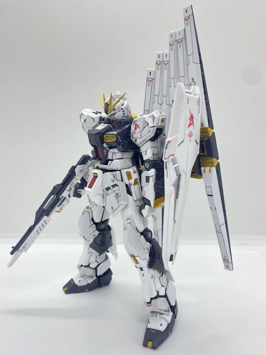 1/144 RG 量産型νガンダム 全塗装 改修完成品 - プラモデル