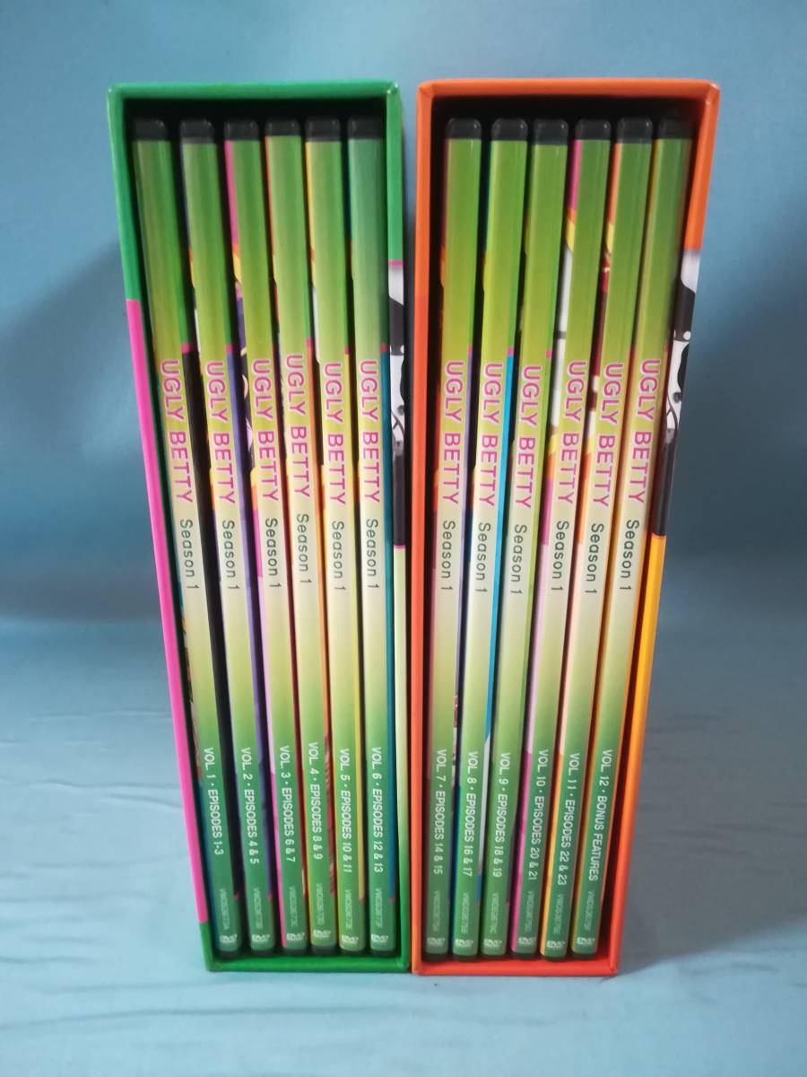【DVD】アグリー・ベティ シーズン1 PART1・2 DVD-BOX 全12巻揃い 2006年 収納ケース付き_画像4