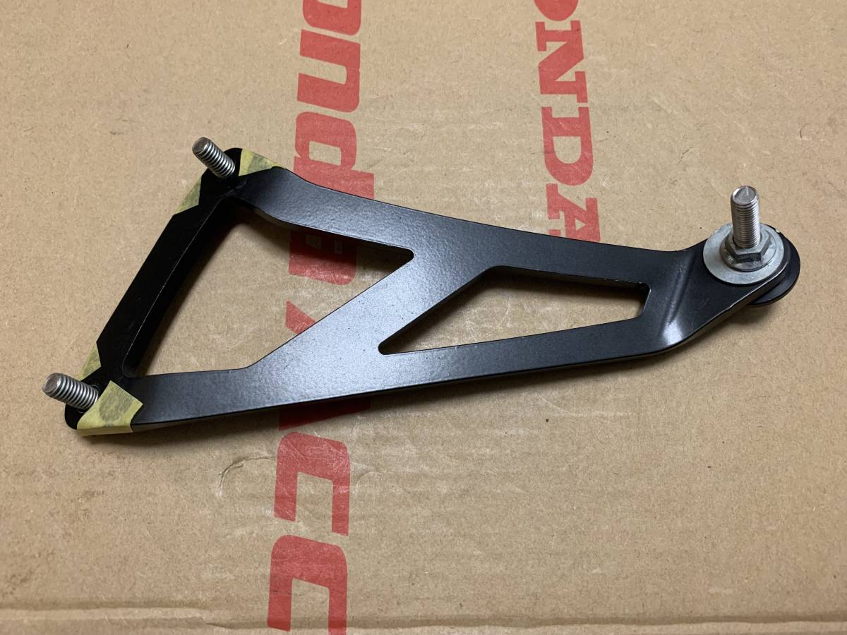 希少品 R&G製エキゾーストハンガー/マフラーステー GSX-R1000R 希少品 R&G製エキゾーストハンガー/マフラーステー GSX-R1000R