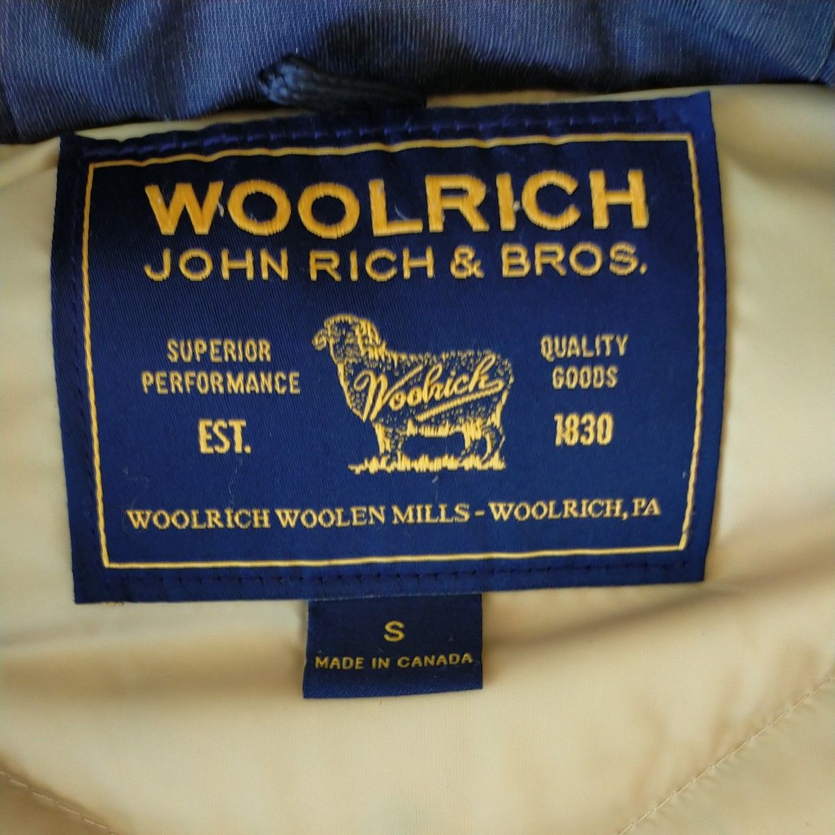 WOOLRICH ダウンジャケット