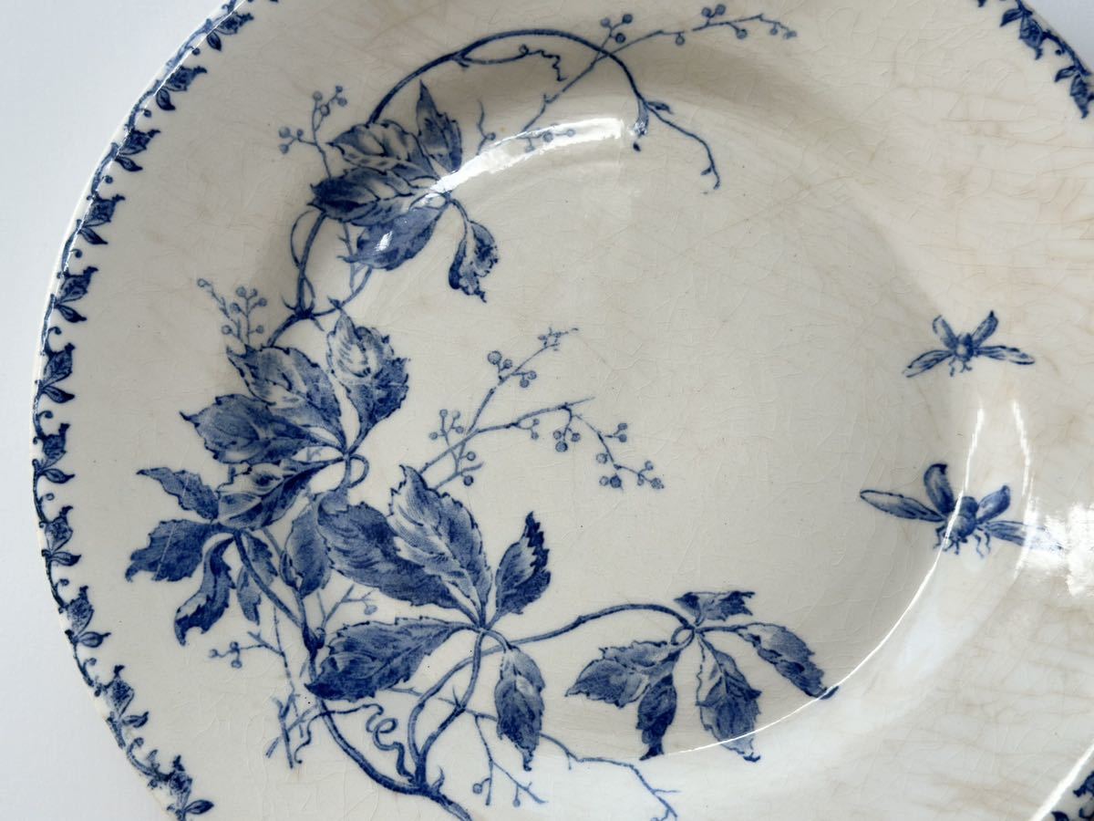 良品　フランス　アンティーク　皿　GIEN窯　ジアン　/ 〝Vigne Vierge〟　お花と蜂の平皿プレート_画像4