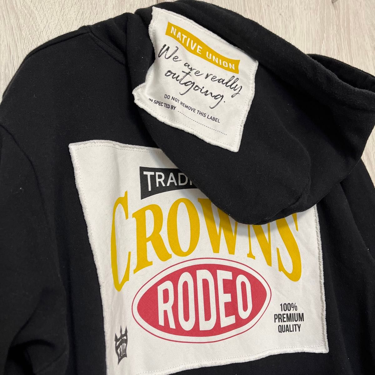 RODEO CROWNS ロデオクラウンズ　メニータグパーカー　パッチロゴ