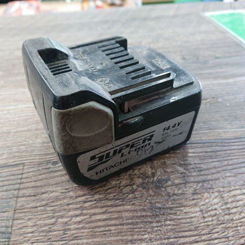 【中古現状品】日立工機　HITACHI　BSL1430　Li-ionバッテリー　14.4V 3.0Ah_画像1