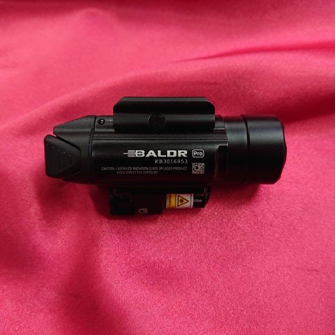 【中古現状品】OLIGHT　BALDR　Pro　フラッシュライト