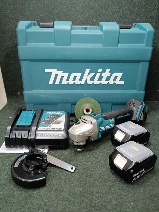 未使用 Makita マキタ 18V 100mm 充電式ディスクグラインダ GA404DRGXN