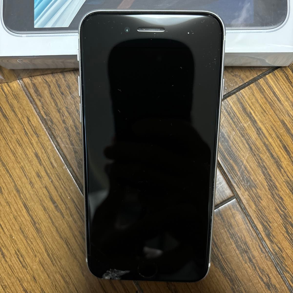 三田 iPhone SE 第2世代 (SE2) ホワイト 128 GB docomo