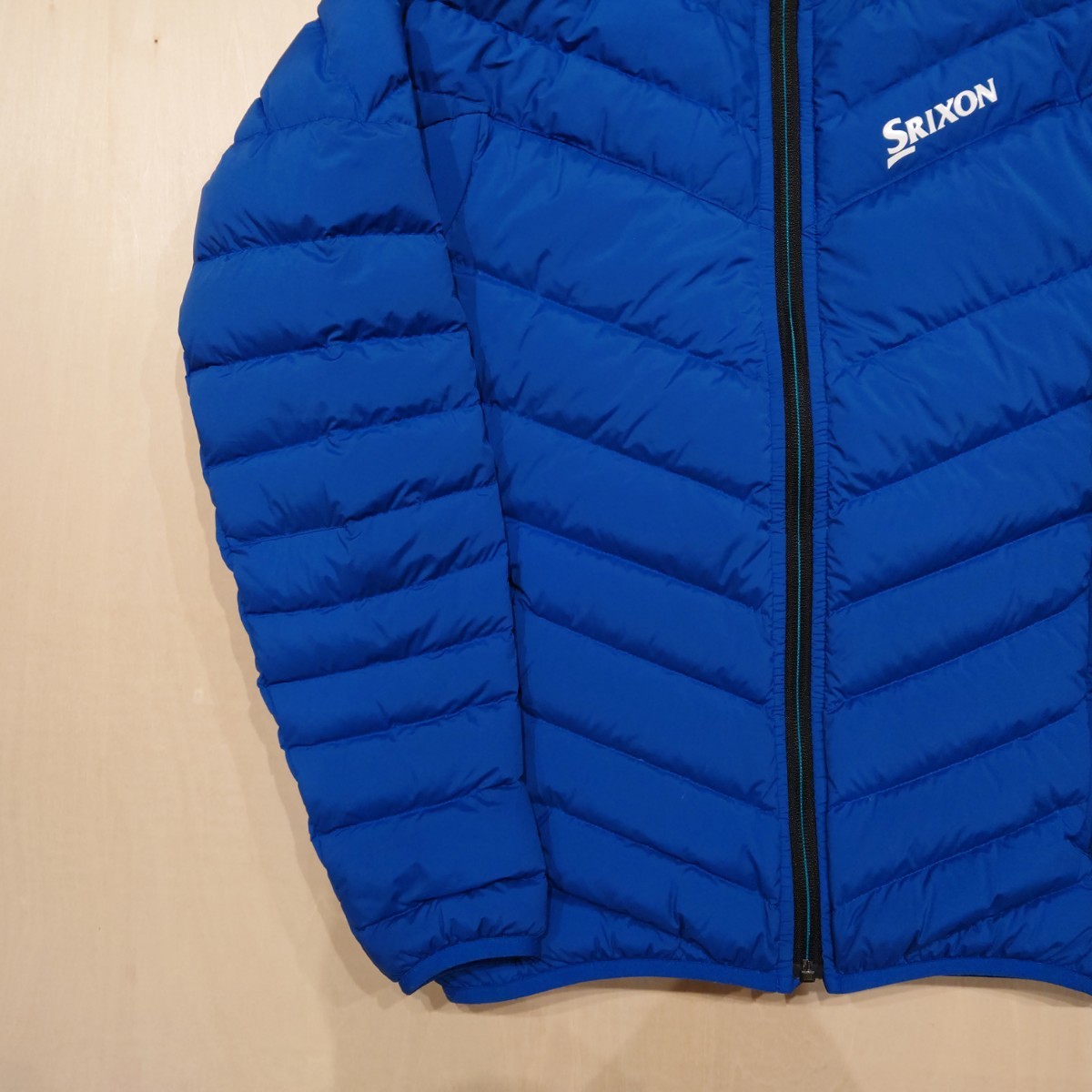 SRIXON ダウンジャケット デサント DESCENTE スリクソン ゴルフ SRIXON ダウンジャケット デサント DESCENTE スリクソン ゴルフ