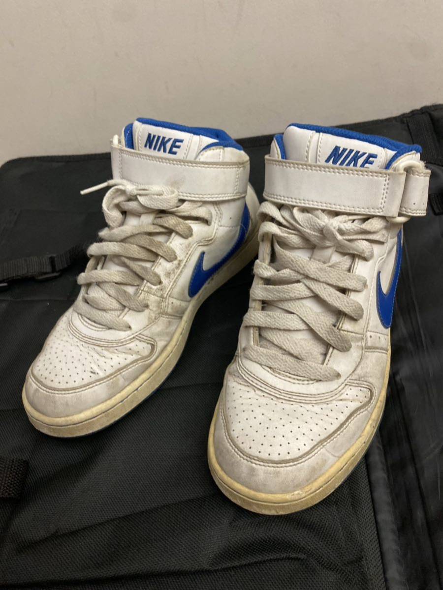 セール 即決1円 ◇ NIKE ナイキ 386847-102 スニーカー シューズ 24㎝ レディース_画像2