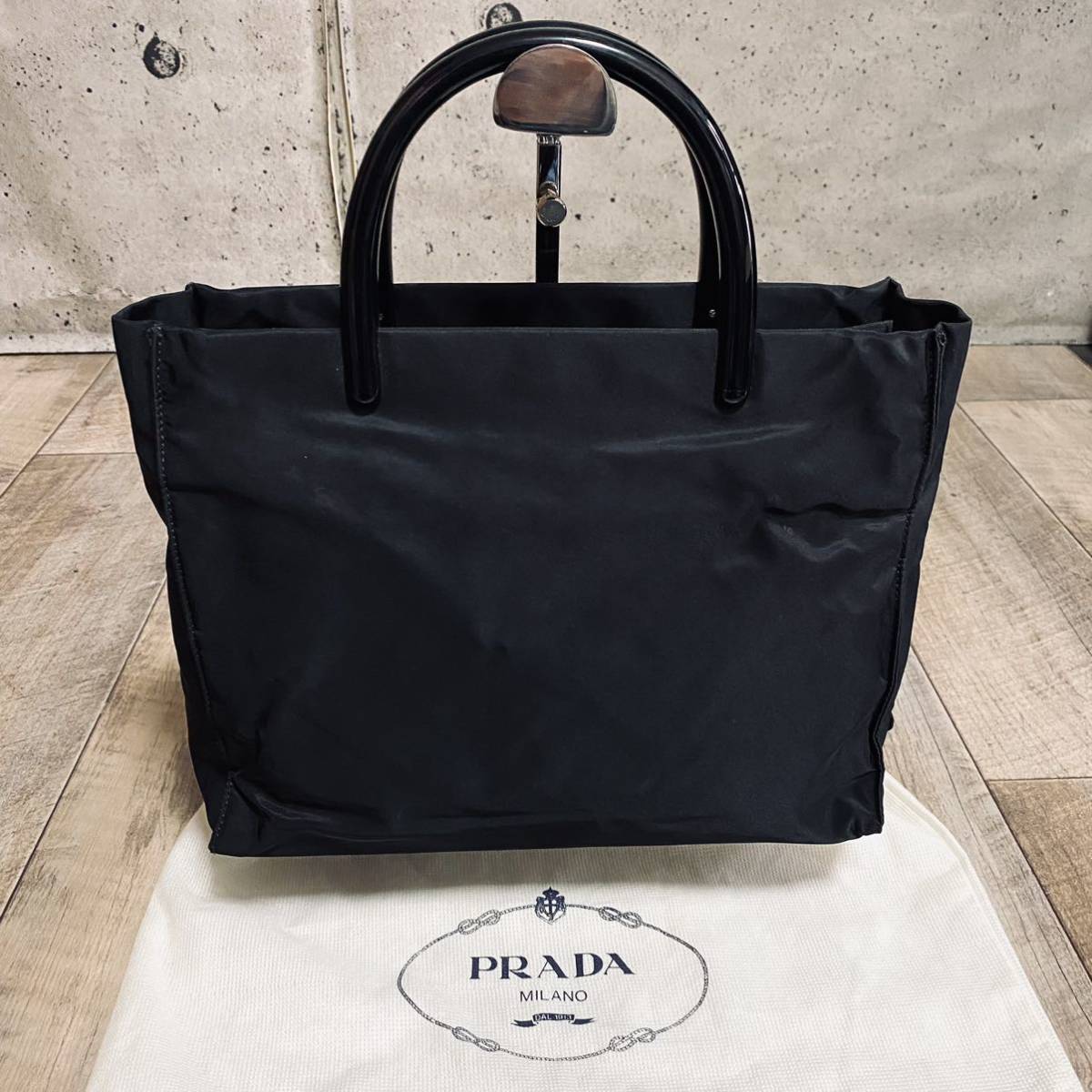 本物 PRADA プラダ テスートナイロン ミニトートバッグ 黒 三角ロゴプレート ハンドバッグ ビジネスバッグ ヴィンテージ レディース メンズ_画像2