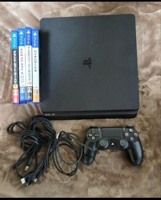 ps4本体中古　ソフトセット！