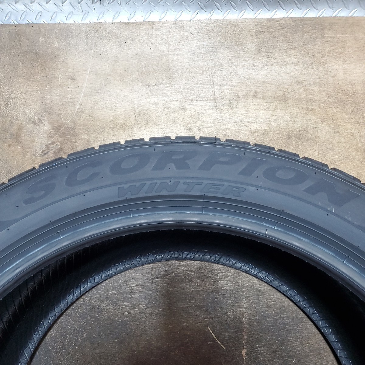 【新品】【お買い得商品】PIRELLI ピレリ SCORPION スコーピオン WINTER 325/35R22 114W XL 21年製 スタッドレスタイヤ2本セット_画像7