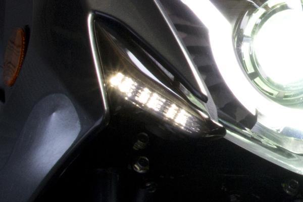 シグナスX SE44J 3型 LEDポジションライト　左右セット　スモーク バイクパーツセンター_画像2