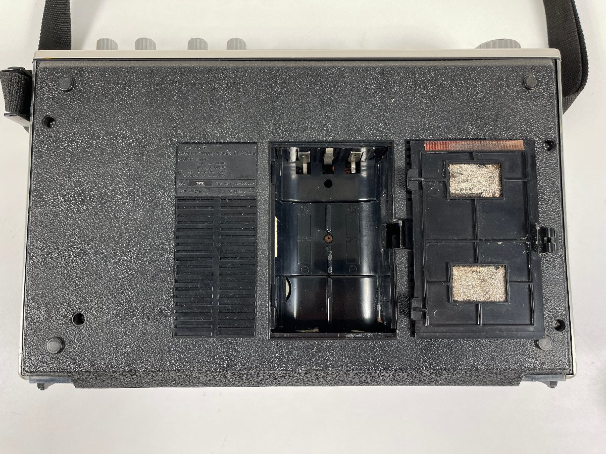 SONY CF-2700D ラジカセ ポータブル ステレオカセットコーダー カセットデンスケ ソニー 【ジャンク品】_画像8