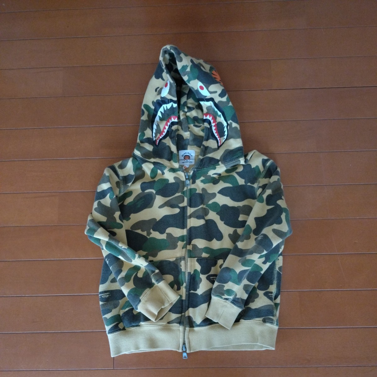 アベイシングエイプ APE a bathing ape キッズ シャーク パーカー 130_画像1