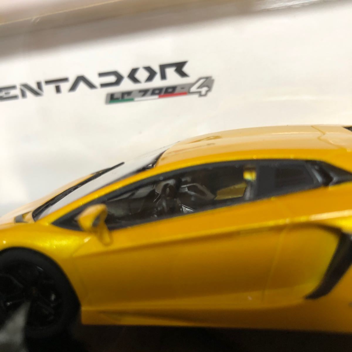 290 未開封 1/43 FUJIMI フジミ LAMBORGHINI ランボルギーニ AVENTADOR アヴェンタドール GIALLO ORION 黄 パールイエロー 完成品 ミニカー_画像9