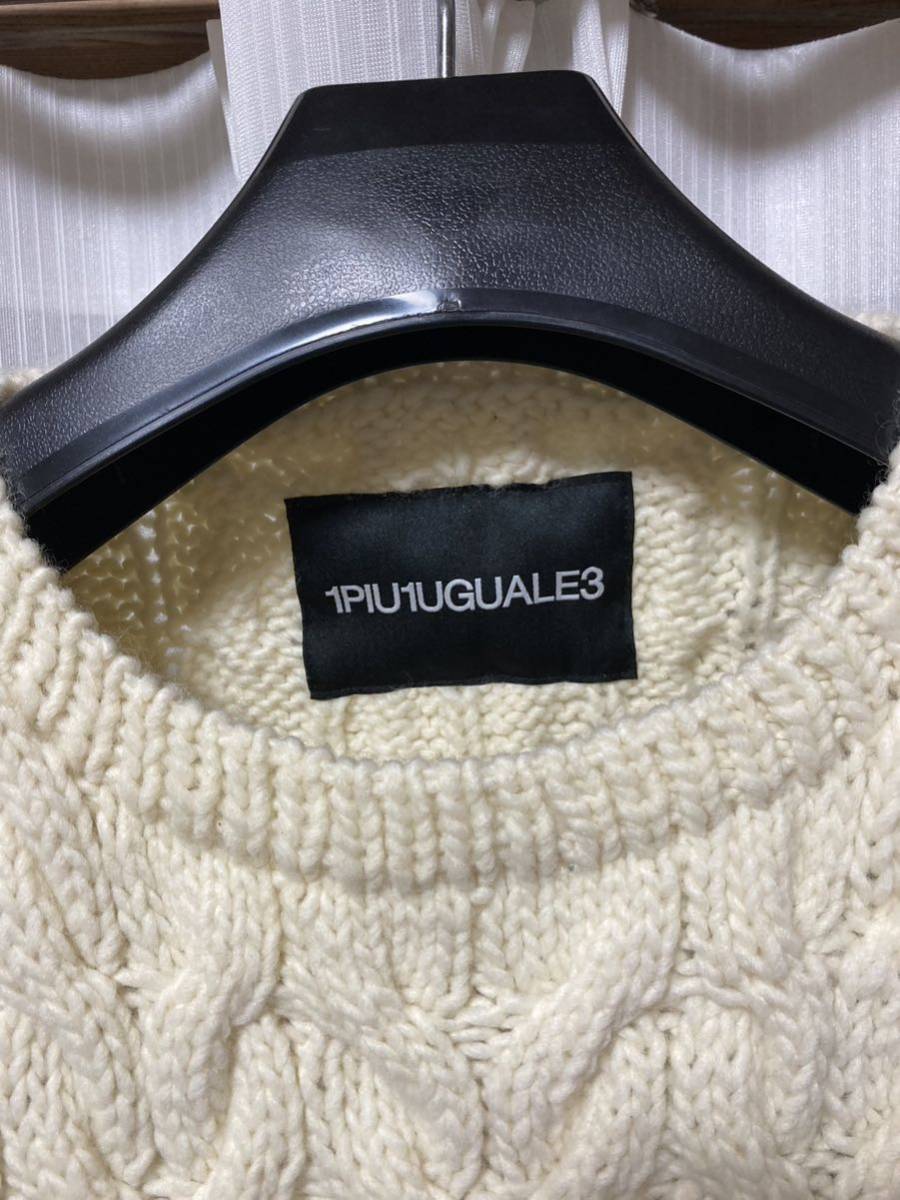 1PIU1UGUALE3 BI COLOR CABLE CREWbai цвет кабель вырез лодочкой вязаный свитер обычная цена 85,000+TAX