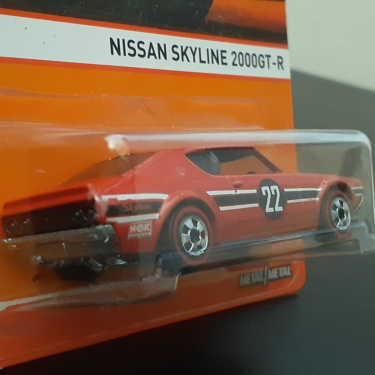 ホットウィール NISSAN SKYLINE 2000 GT-R スカイライン ミニカー ケンメリ レッドライン LIMITED EDITION 限定 RED LINE × HOT WHeeLs_光の加減で色味が違います。色は画像１参照