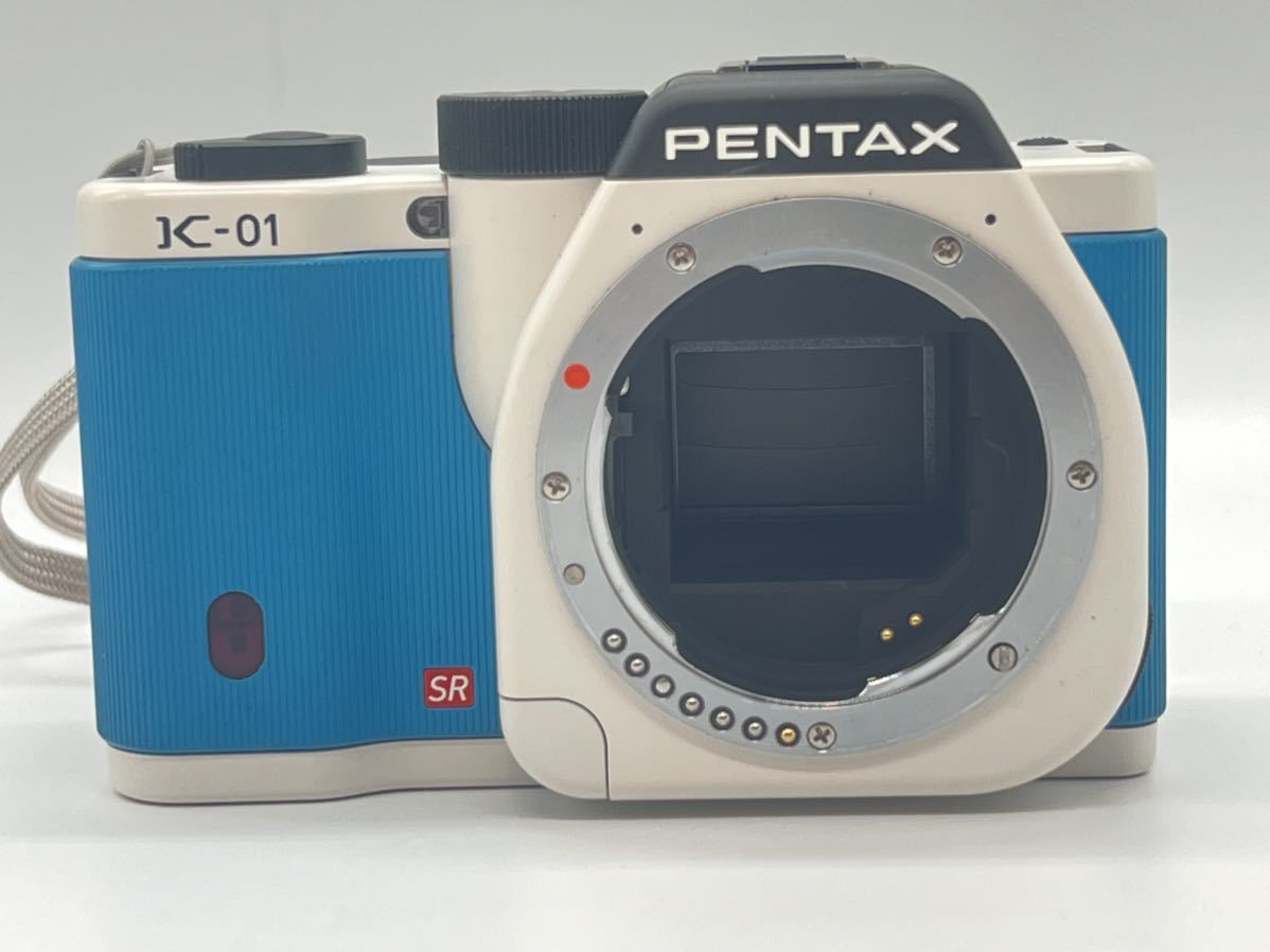 ★極上品★ ペンタックス PENTAX K-01 ボディ ショット数4,114枚 ホワイト/ブルー★元箱・充電器・電池・取説他付★ #802 #611 #A22_画像2