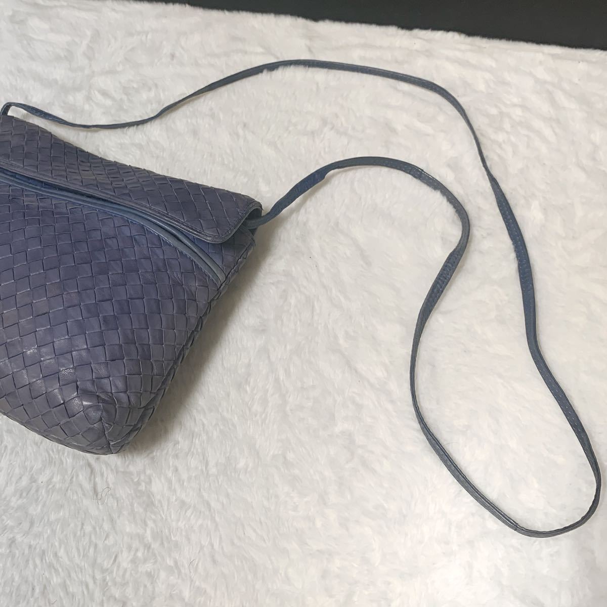 1円●美品●BOTTEGA VENETA ボッテガヴェネタ ショルダーバッグ メッセンジャー ボディ メンズ イントレチャート ブルー レザー ななめがけ_画像8